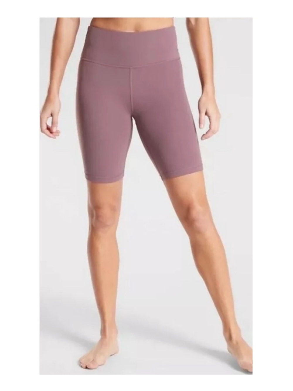 Athleta Elation 8" Short Size Small Purple